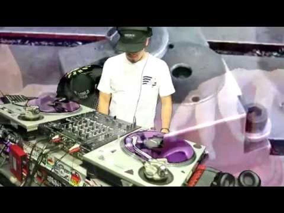JUST JAM 127 THE WHOOLIGAN