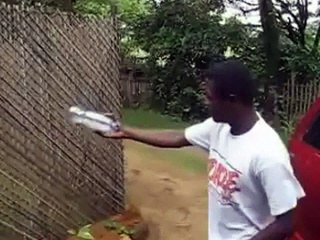 Impressionante o que esse cara faz com a água nunca vi nada igual