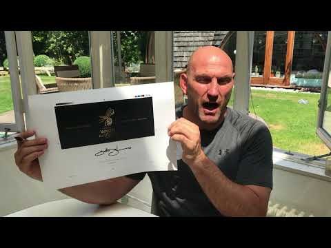 Lawrence Dallaglio signs Wasps 150th book