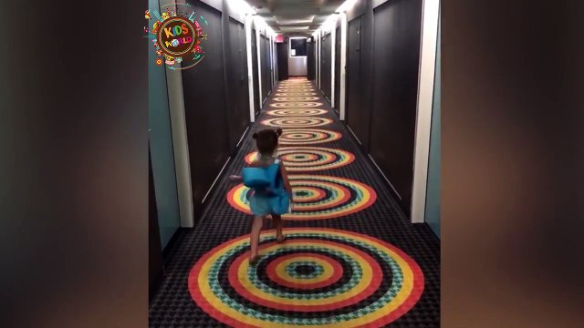 Funny video Mila and emma making a castle 2 years old