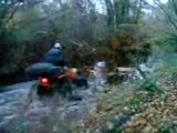 passage rivière en quad polaris scrambler 4x4 2006