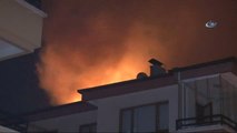 Başkent'te Korkutan Yangın... 5 Katlı Binanın Çatı Katı Alev Alev Yandı