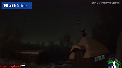 Une météorite illumine le ciel de Laponie... De nuit à jour en 1 seconde