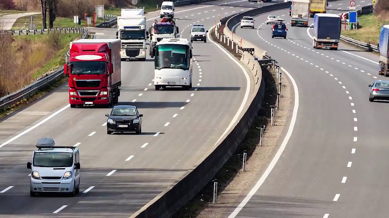 Truck Accident Attorney - Houston, TX - Personal Injury Attorney