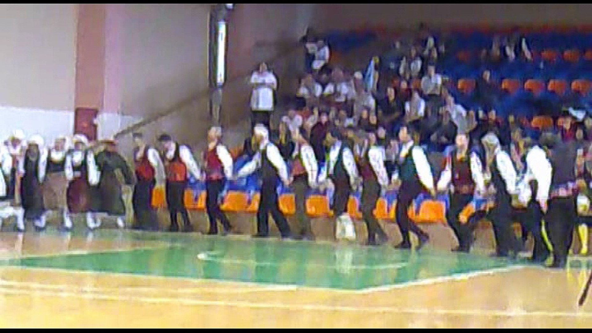 ⁣Клуб за народни танци