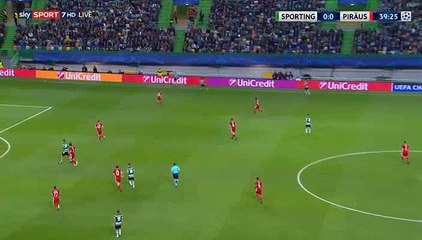 Bas Dost Goal HD - Sporting	1-0	Olympiakos Piraeus 22.11.2017