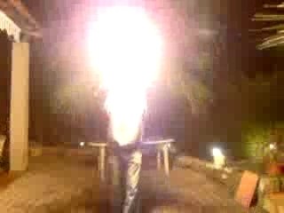 seno..le debut au bolas..et crachat de flamme!