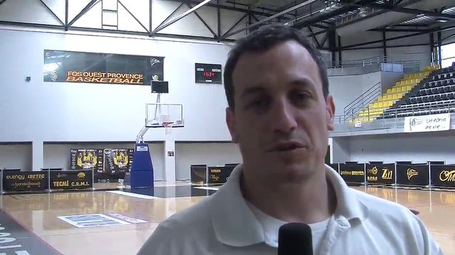 L'entraîneur Fosséen Rémi Giuitta avant la réception de Reims/Chalons