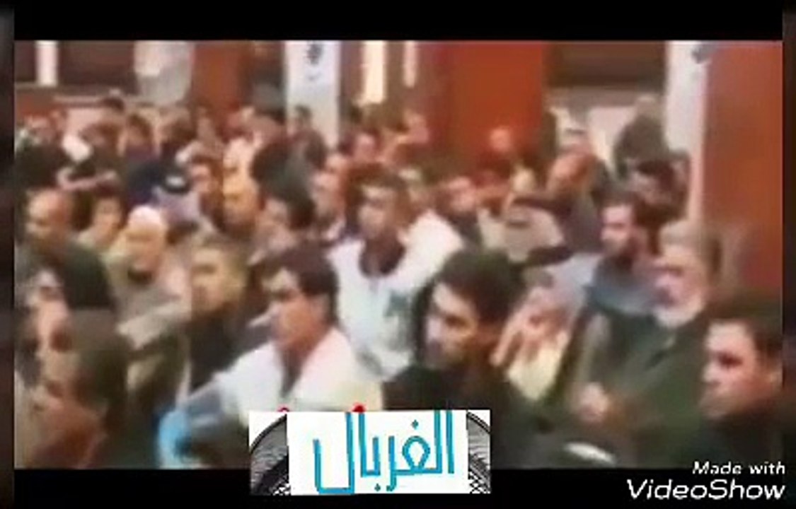 سكران صعد مع السيد محمد الصافي بالطائرة الى النجف طلب يسكر شاهد ماذا فعل السيد و مطار النجف به