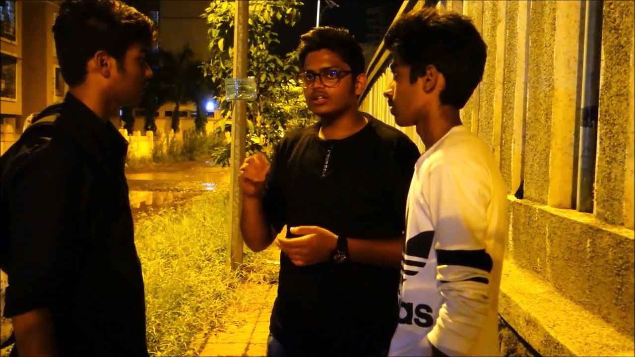 STEALING KTM , DEAD PRANK IN INDIA (vine)-5XqWnngIqYA