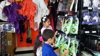 SHOPPING FOR HALLOWEEN COSTUMES!!! Family Fun