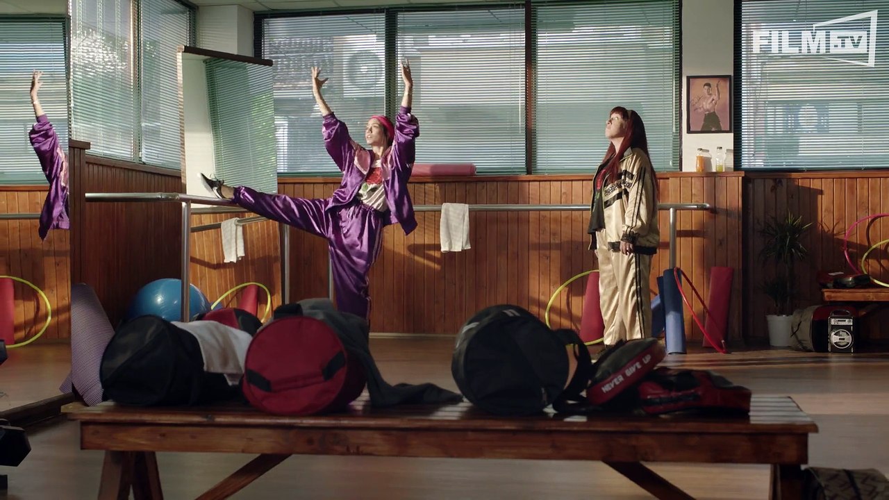 SEN KIMINLE DANS EDIYORSUN? Trailer German Deutsch (2017) HD