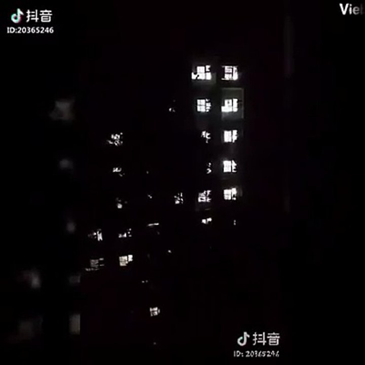 Chàng trai tỏ tình độc đáo như trong phim cuối cùng phải nhận cái kết đắng