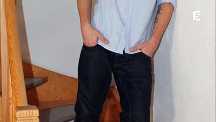Un jeune homme achète des médicaments sur internet pour se muscler et décède d'un arrêt cardiaque - Regardez