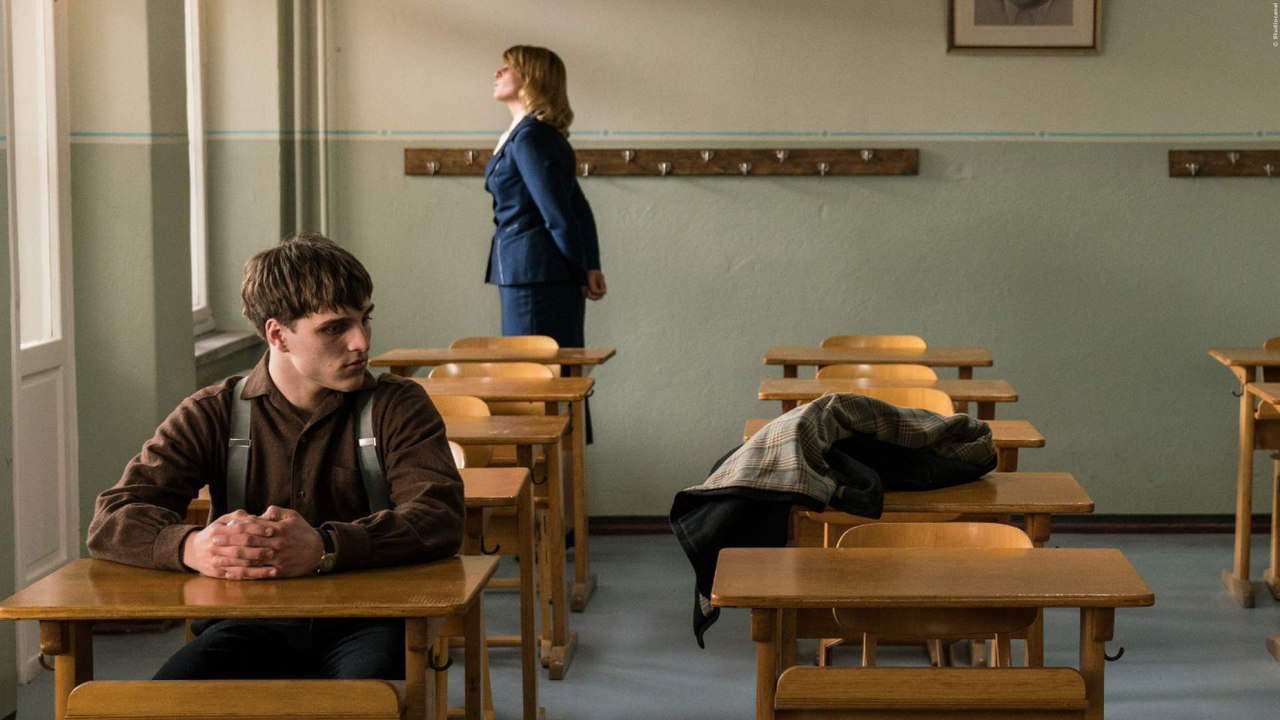 DAS SCHWEIGENDE KLASSENZIMMER Trailer German Deutsch (2017) HD