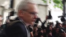 Ecuador recrimina a Assange que opine sobre Cataluña