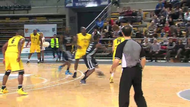 Mohamed Hachad jouera encore à Fos Ouest Provence en 2013-2014