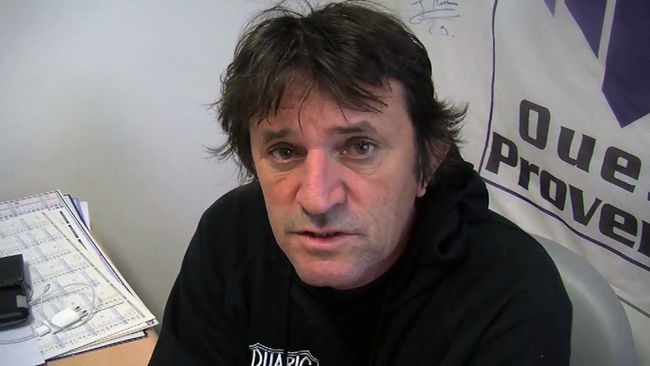 L'entraîneur du FC Istres José Pasqualetti et le milieu de terrain des Violets Florian Tardieu