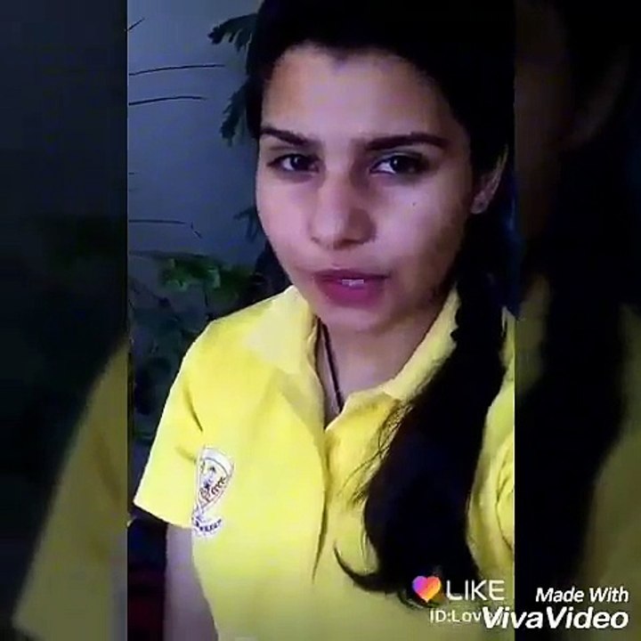 What is She Saying to you? Ye Aap Se Kia Kay Rahi hai ?