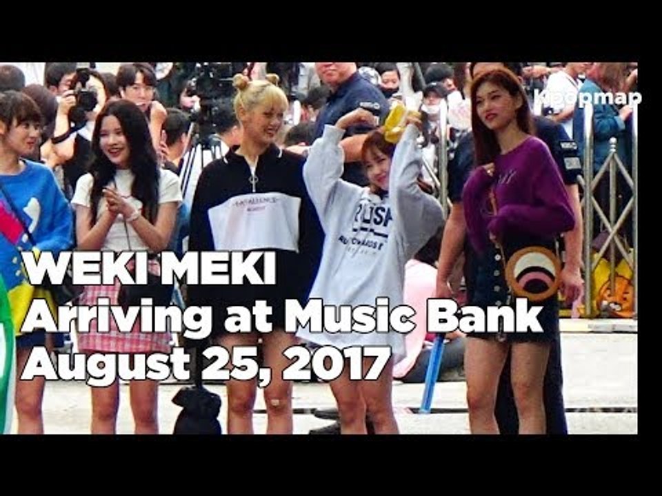 170825 Weki Meki (위키미키) arriving at Music Bank @Kpopmap