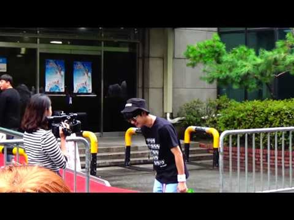 150821 Ilhoon of BTOB arriving at Music Bank @Kpopmap