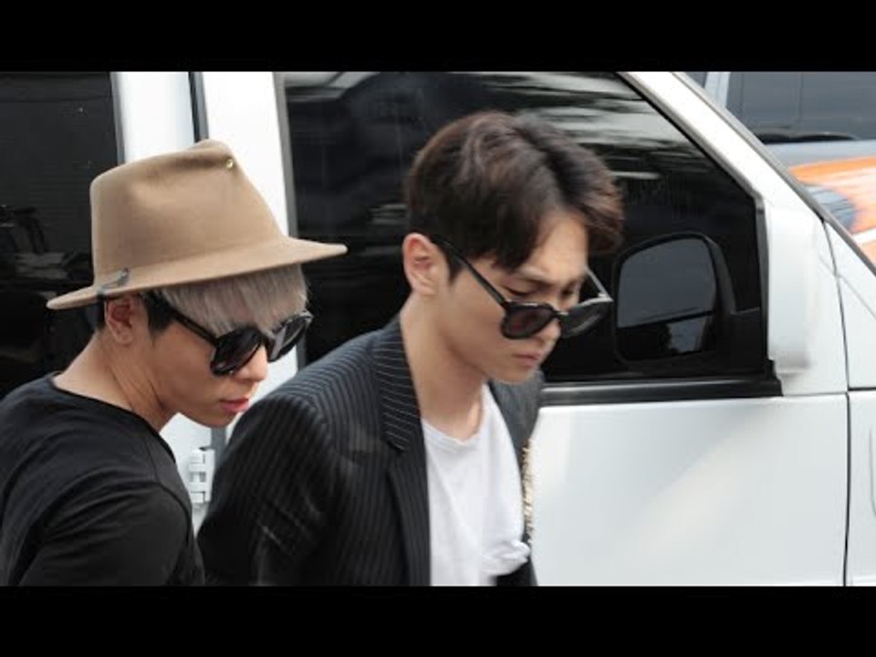 150619 SHINee Key, Jonghyun arriving at Music B...