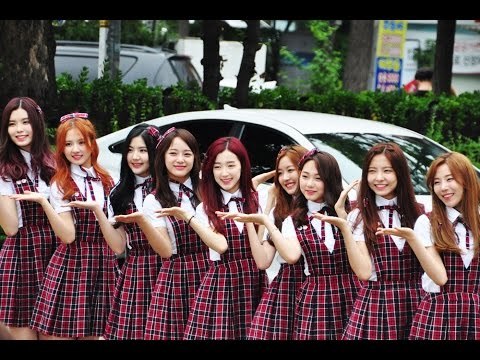 160701 GUGUDAN (구구단) arriving at Music Bank @Kpopmap