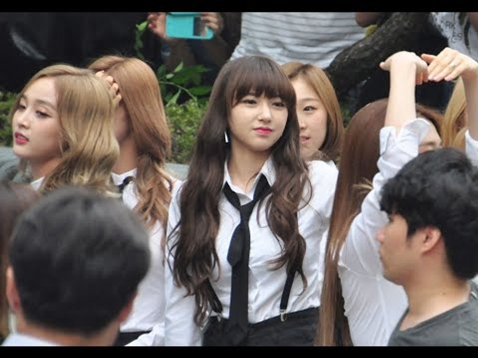 160819 WJSN (우주소녀) arriving at Music Bank @Kpopmap