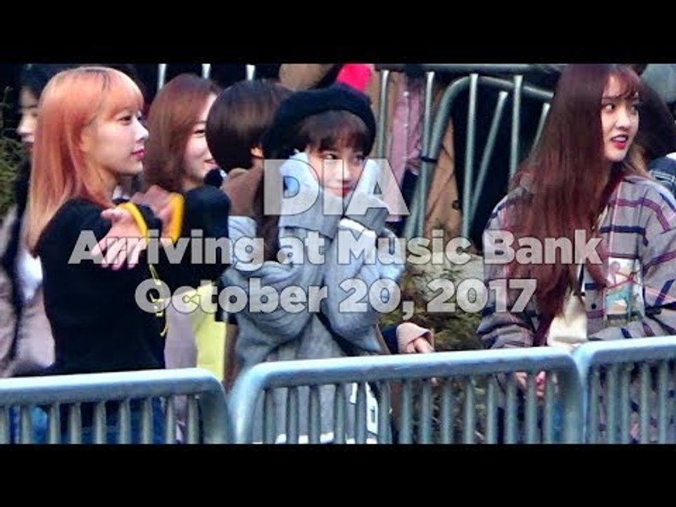 171020 DIA (다이아) arriving at Music Bank @Kpopmap