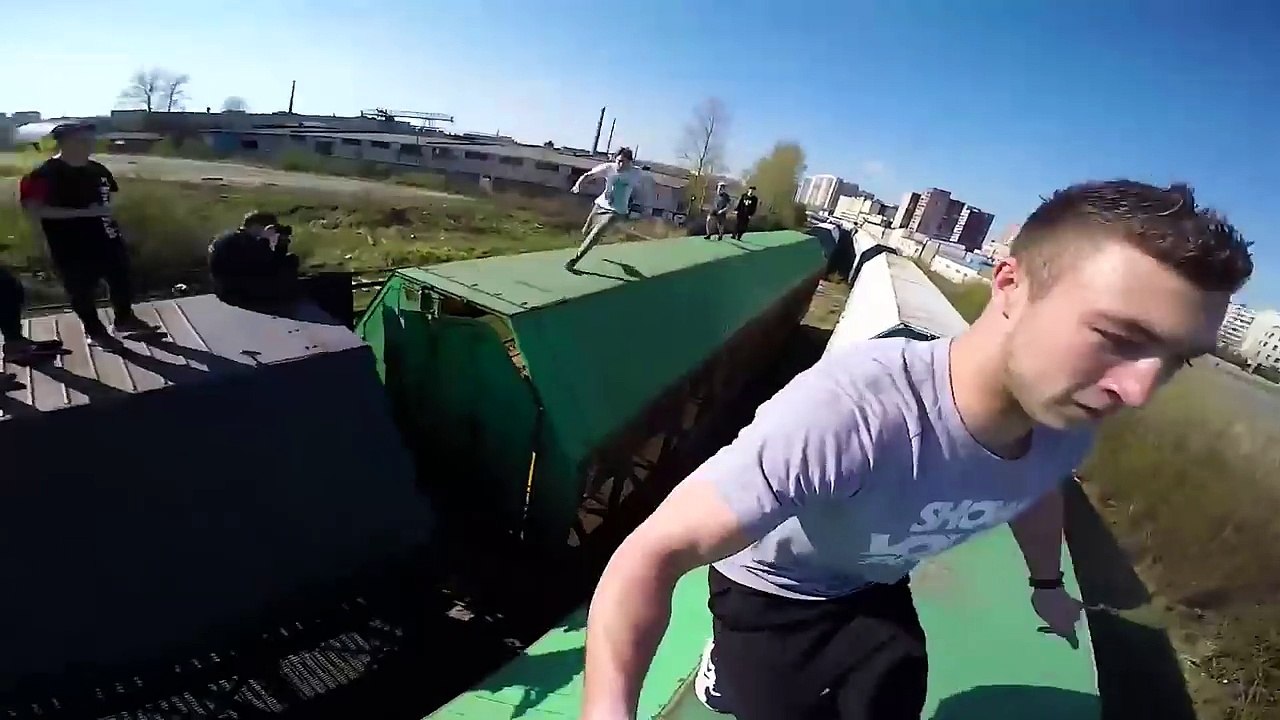 WORLD'S BEST PARKOUR AND FREERUNNING 2017