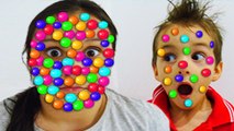 Bad Baby cry and Poop color candy Learn Colors