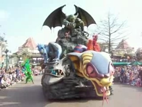 Disney's Once Upon A Dream Parade - Part 2 - DLRP 2007