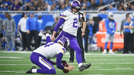 Kai Forbath misses a 53-yard field goal