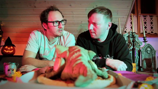 HALLOWEEN MONSTERPIZZA | Halloween Kurzfilm Deutsch - Süßes oder Saures - Pizza Monster