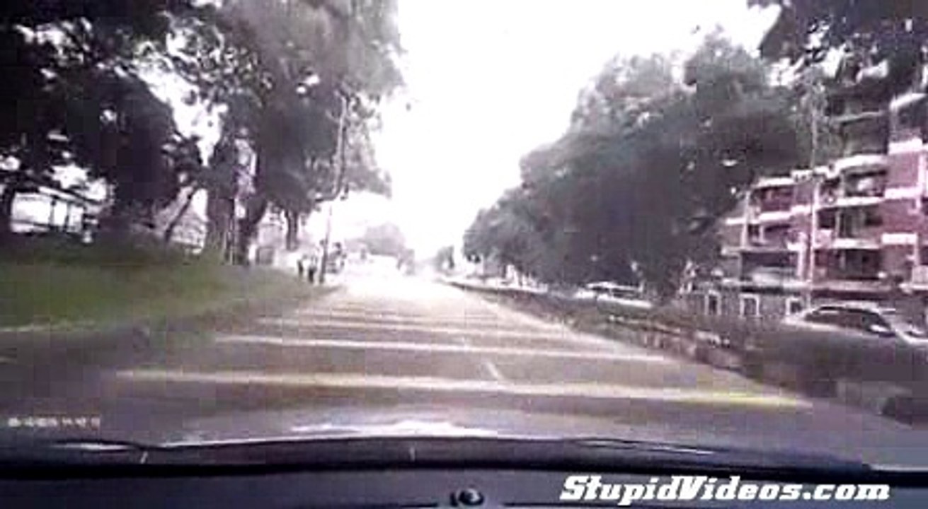 Jerk Motorcyclist Gets What's Coming to Him