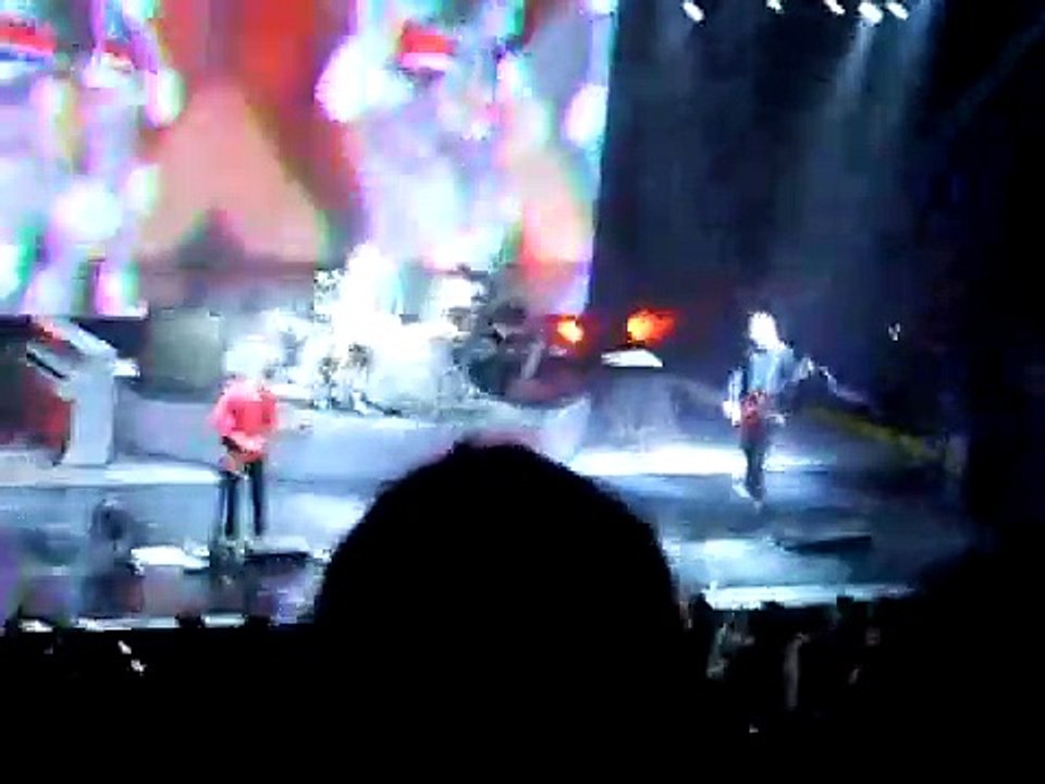 Muse - Supermassive Black Hole, Teatro Gran Rex, Buenos Aires, Argentina  7/23/2008