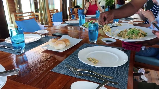 MALDIVES LUXURY TRAVEL VLOG + UNDERWATER RESTAURANT | Em Sheldon