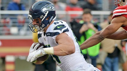 Russell Wilson hits Nick Vannett in the end zone for 17-yard TD