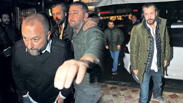 Alkol Yüzünden Parmakları Kesilen Nejat İşler, Yine Sarhoş Yakalandı