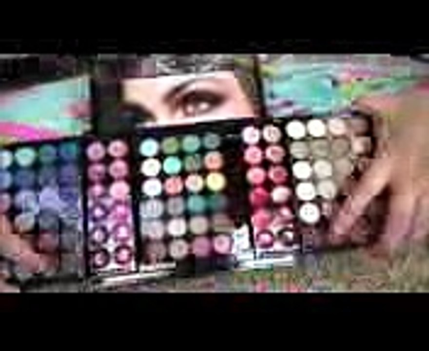 Mommy Victoria Makeup Fail Annabelle Walmart Shopping Toy Freaks Sharky Hidden Egg (1)