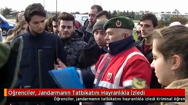 Öğrenciler, Jandarmanın Tatbikatını Hayranlıkla İzledi