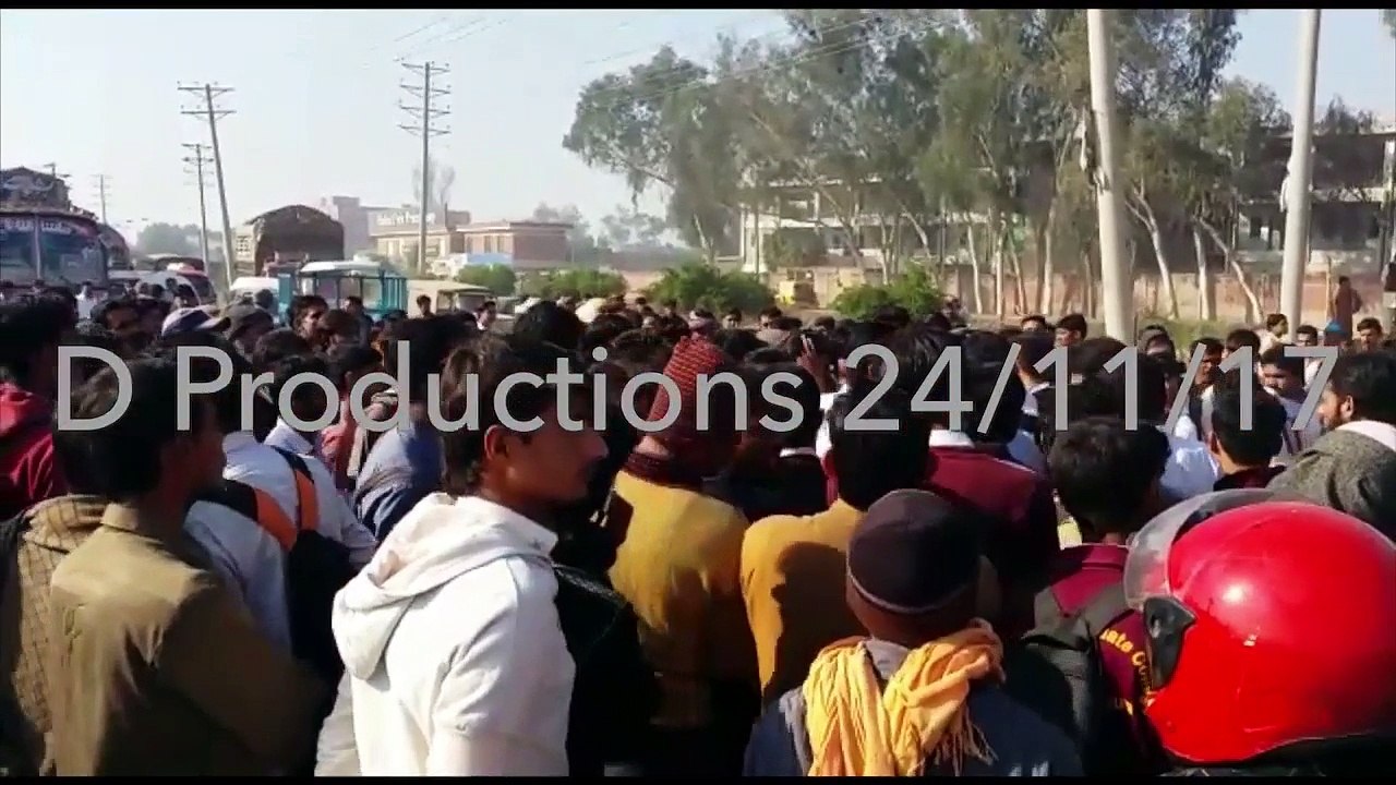 Bus accident in Sahiwal 1 killed - Danger Productions Network