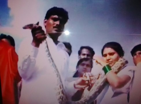 U NAVER SEEN THIS TYPE OF MARRIAGE SYSTEM.