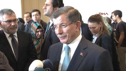 Ahmet Davutoğlu: Benimle Öğrenciler ve Gençler Arasına Kimse Giremez