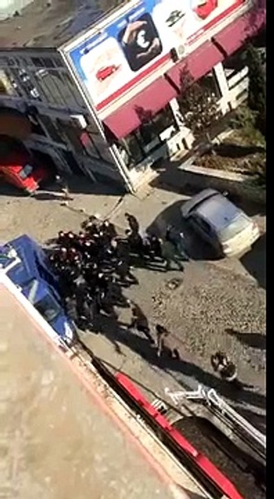 Arrestohet Albin Kurti dhe dy deputetë të tjerë