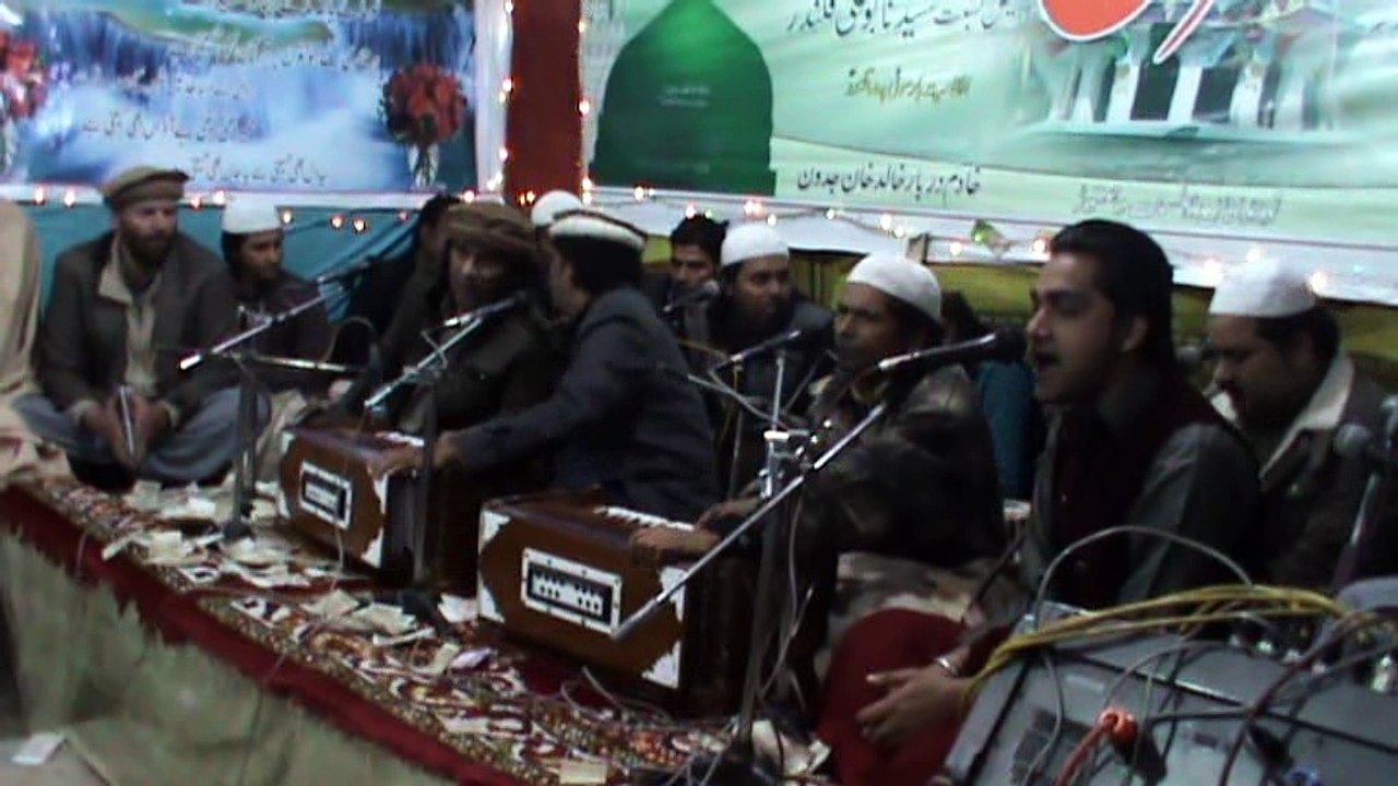 Ashiq na shudi jalwa-e-JANA che shanasi.