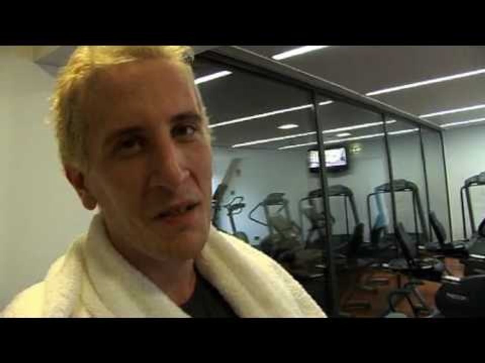 Bertrand Grospellier ElkY  - EPT6 Vilamoura PokerStars Pro Elky in the gym -  PokerStars.com