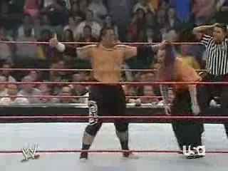 Monday Night Raw 19-11-07 P3