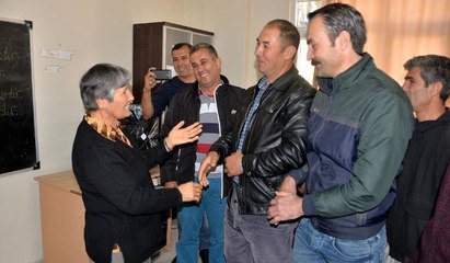 41 yıllık öğretmene ilk öğrencilerinden sürpriz