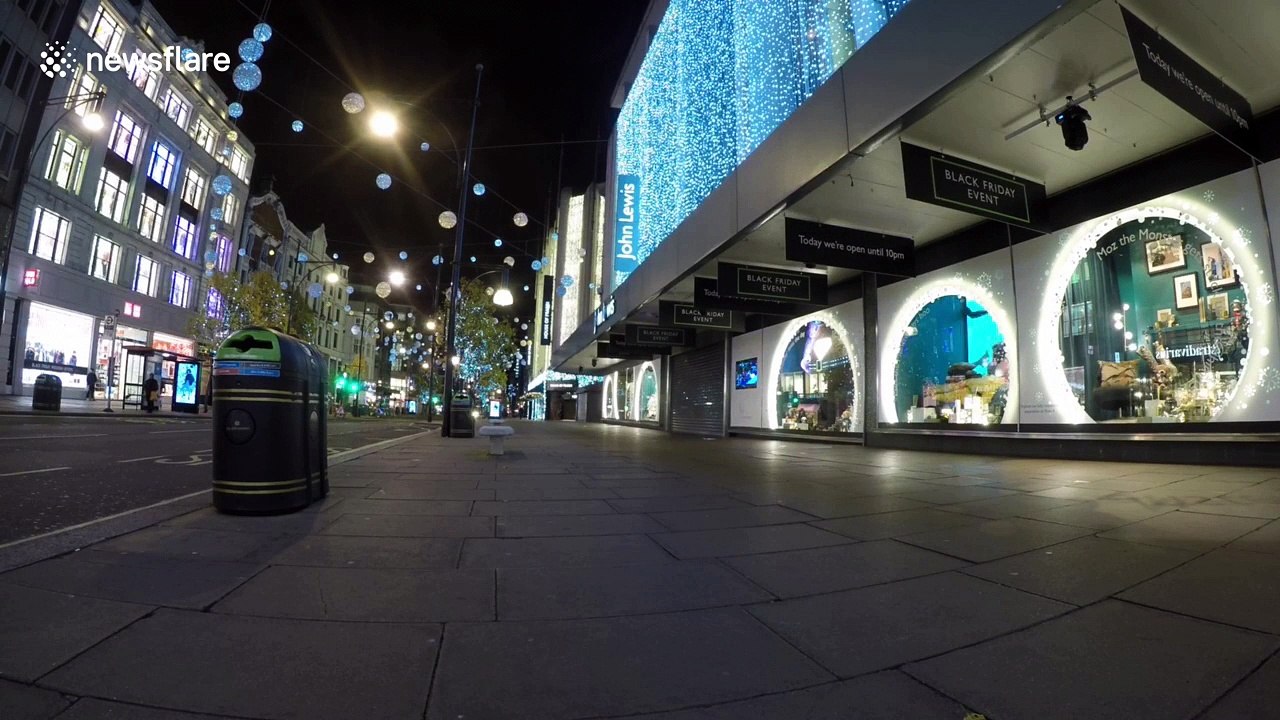 Timelapse of Black Friday on Oxford Street